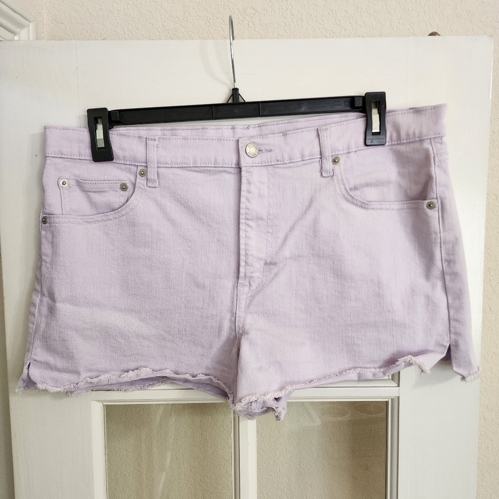 GAP High Rise Lavender Pastel Purple Denim Shorts 33 Raw Hem Stretch Summer